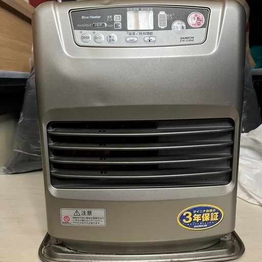 石油ストーブ　18Lポリタンク2個付き