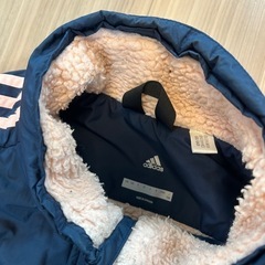 ベンチコート　160cm Sサイズ　adidasの画像