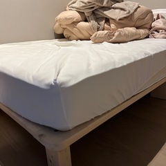 すのこベッドフレーム+マットレスの画像