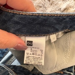 デニムパンツ　レディース　GUの画像