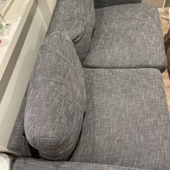 三人掛けソファ　グレー
