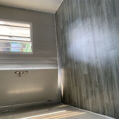 【資材でのご提供】W2000×D3000×H2500㎜ ジャスト約6㎡・3.7畳 1個セット現地組立 ユニットハウス 簡易ハウス コンテナハウス 窓二つ付き 納期相談 低コスト 耐火 断熱 防音 耐震 連結可能 増築対策 物置・事務所・別宅・従業員宿舎に最適 日本語説明書付き グレー (グリーン)[兵庫から全国]新品未使用 ユニットハウス プレハブ 海上 コンテナ ログ 仮設住宅 事務所 倉庫 野外 OK 海外製 格安 屋上テラスガレージの画像