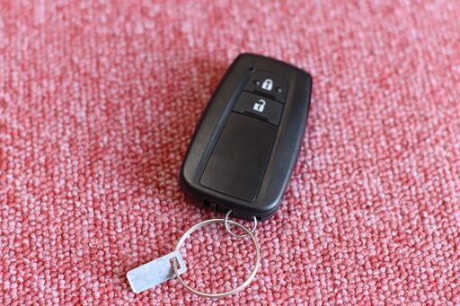 登録します 未使用・未登録 トヨタ カローラスポーツ カローラツーリング 純正 スマートキー キーレス 2ボタン231451-2000