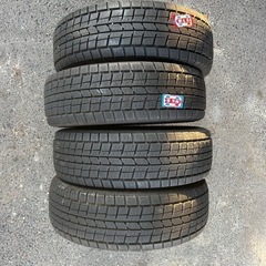中古スタッドレスタイヤの画像