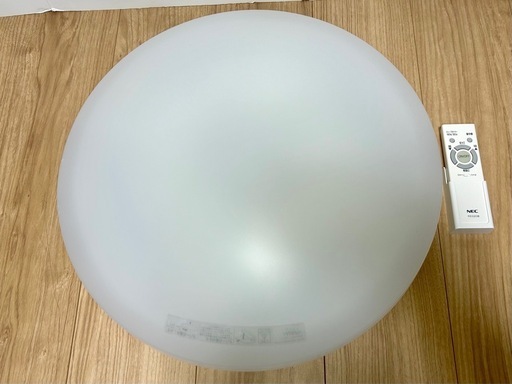 LEDシーリングライト 26W NEC(カバーにクラックあり)【PayPayお支払い出来ます】