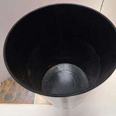 ミッキーごみ箱　.の画像