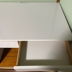 勉強机・オフィスデスク（白）の画像