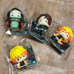 鬼滅の刃　ゆらゆらマスコット　フィギュア　首振りキーホルダー　4点