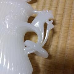 白玉石　上海芸術博物院　壺の画像