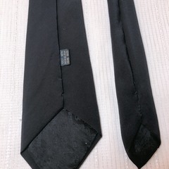 ミラショーン Mila schon黒 ストライプメンズおしゃれ メンズ 男性用 ネクタイ 中古 美品 シンプル 柄物ナロータイレギュラータイの画像