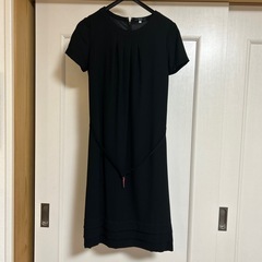KEITEスーツとワンピースの画像