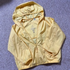 未使用★UNIQLO110cmUVカット薄手アウター