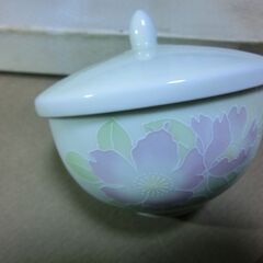 ●有田、蓋つき、春、●おもてなし、茶器、5点、●未使用、箱入り（箱傷み有）、画像参照、★お手数をおかけしますプロフィール必読ですの画像