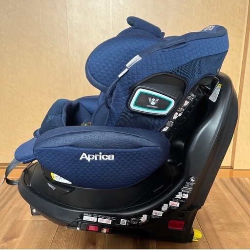 取引中】【美品】Aprica フラディア グロウ ISOFIXプレミアム360 