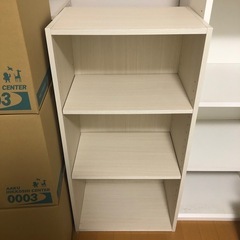 【2月中】美品　可動棚カラーボックス