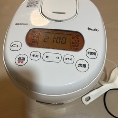 アイリスオーヤマ　炊飯器　RC-MD30-Wの画像
