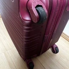 T&S製キャリーバック（61～72L）2018年製【鍵なし、底面に傷あり】の画像
