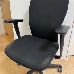 オカムラ　デスクチェア　C385ZR-FSF1 ブラックの画像