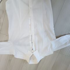 白ブラウスの画像