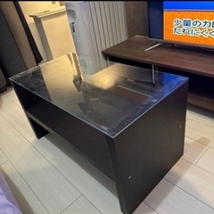 ガラステーブル