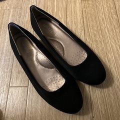 歩き易いローヒール黒 未使用23～23.5の画像