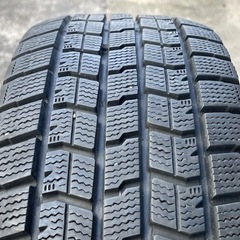 1013-9)はめ替え込！195/65R15グッドイヤースタッドレス中古4本セット！の画像