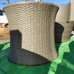 美品ラタン調ガーデンチェアテーブルセットの画像