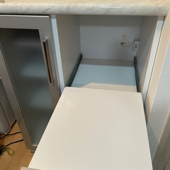 食器棚の画像