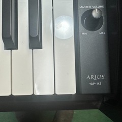 電子ピアノ　の画像