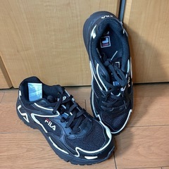 FILA ブラック スニーカー メッシュ