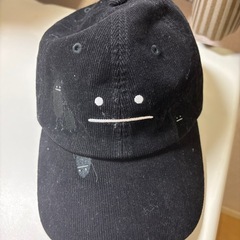 可愛い黒い帽子
