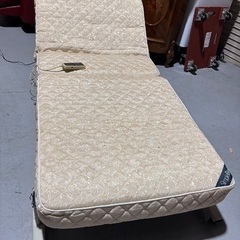 電動式折りたたみベッド、幅83cm Usedの画像