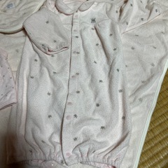 ベビーオクルミ　ロンパンス、ベストの3点セット
の画像