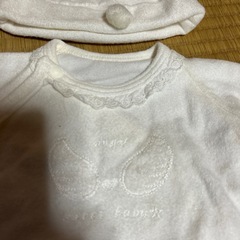 ベビー用ロンパンス、帽子、スタイの3点セット
の画像