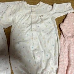 ベビーロンパンス4点セット50〜60の画像