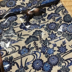 新品未使用品‼️沖縄民芸　麻染紅　巾着の画像
