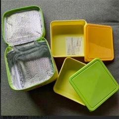 ランチボックスとコップ4つ入り　セットの画像
