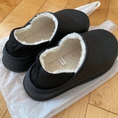 モコモコ サンダルの画像