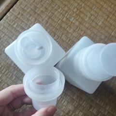 無印良品　衣類洗剤用ボトル　2個の画像