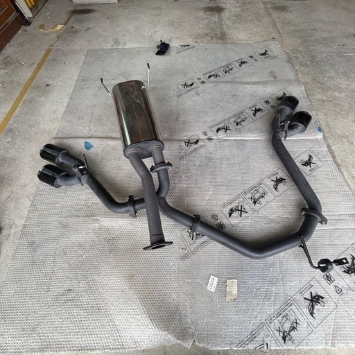 ランクルプラド　マフラー