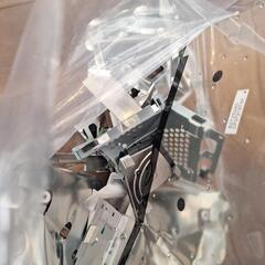 生活家電分解後の金属などの画像