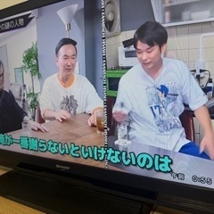 シャープ　アクオス　32型　テレビ