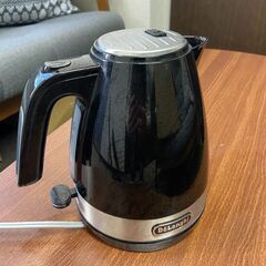 デロンギ 電気ポットの画像