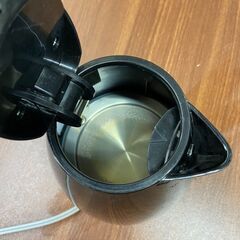 デロンギ 電気ポットの画像