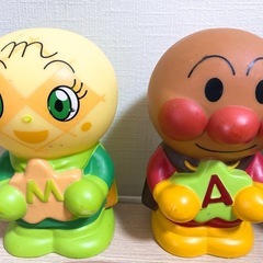アンパンマン貯金箱の画像