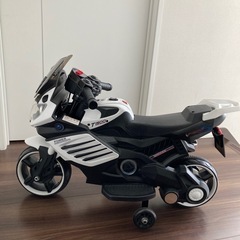 子ども用電動バイクの画像