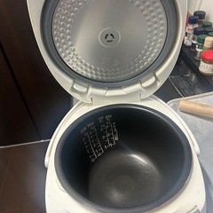 炊飯器の画像