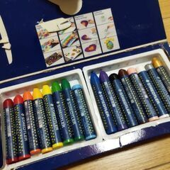 クレヨン16色