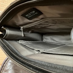 男性用カバンの画像