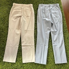 【美品】UNIQLO ストレート　スラックス　サイズSの画像